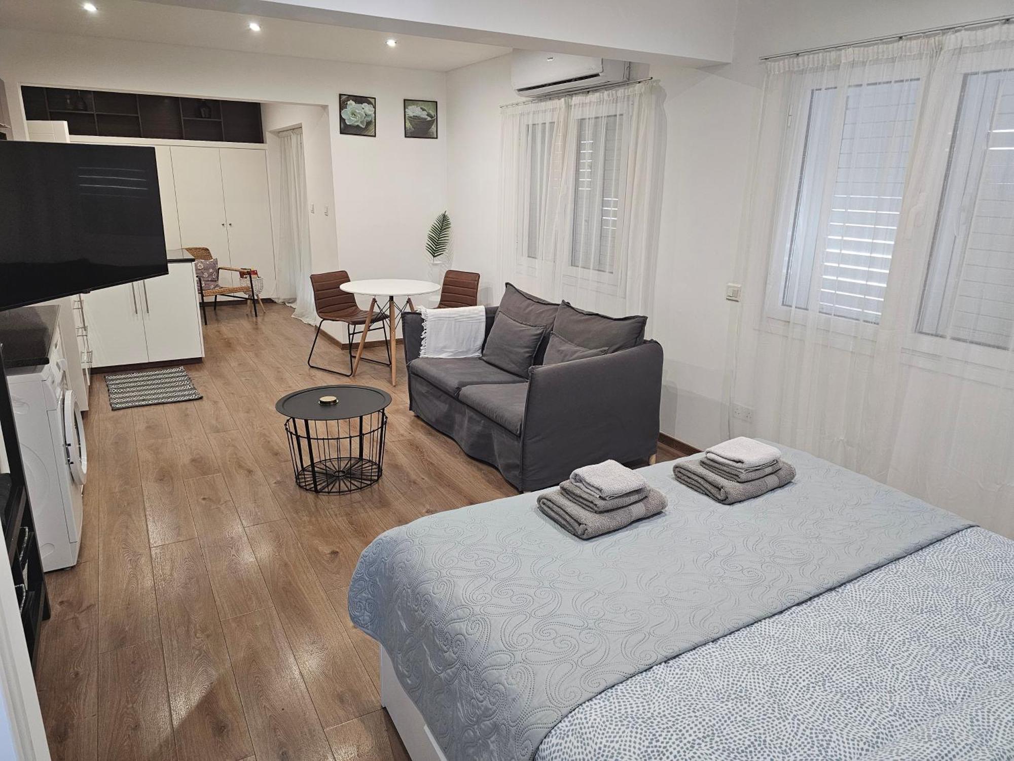 City Center Apartments Paphos Extérieur photo